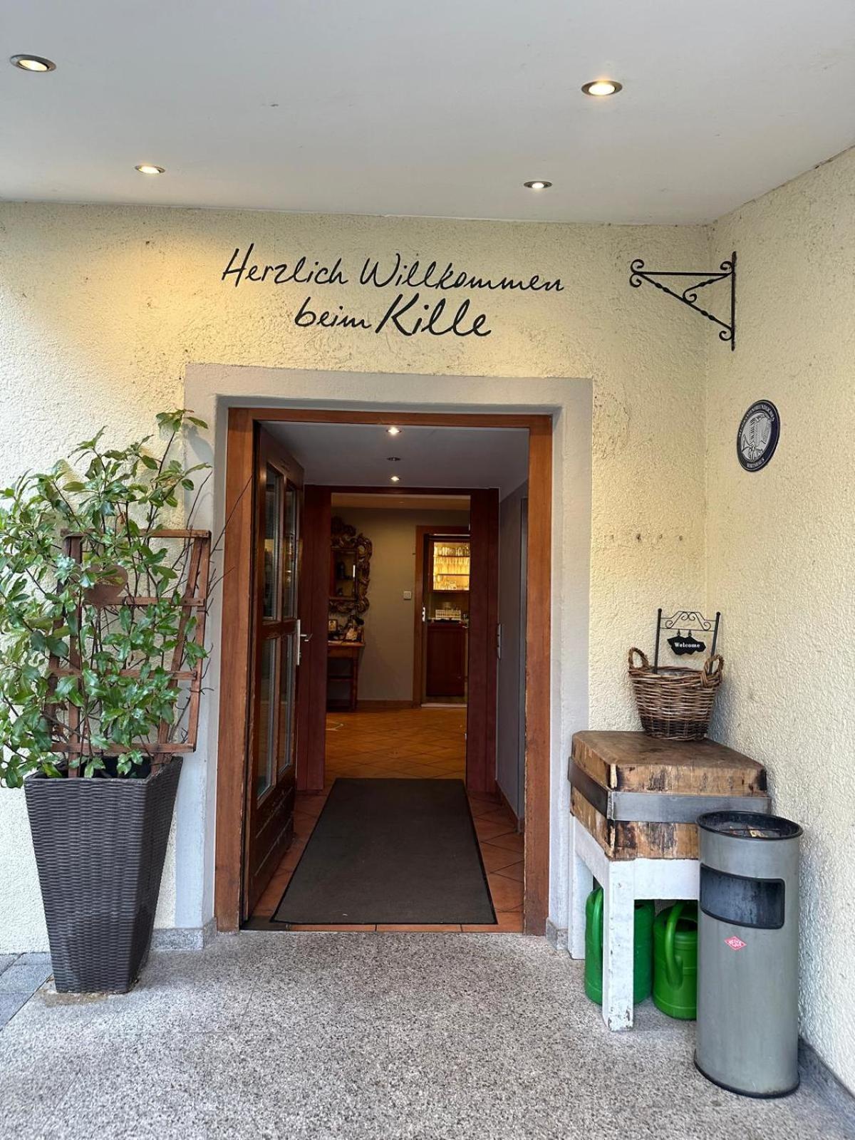 Gasthaus - Hotel Neue Post Meitingen Esterno foto
